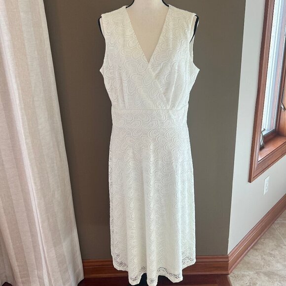 Christopher & Banks Dresses & Skirts - NWT Christopher & Banks Cream Lace Sleeveless Party Dress, Lined, Size 16